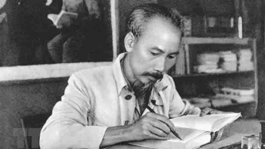 Book introduces Ho Chi Minh’s selected works on systemic racism